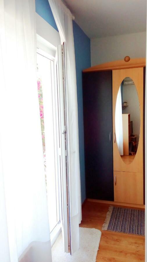Apartmani Komunela Ουμάγκ Εξωτερικό φωτογραφία