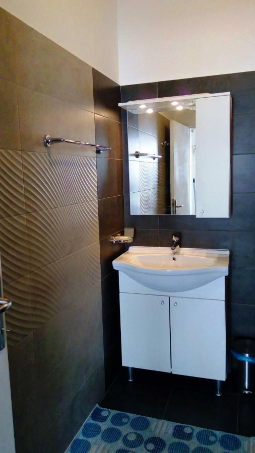 Apartmani Komunela Ουμάγκ Εξωτερικό φωτογραφία