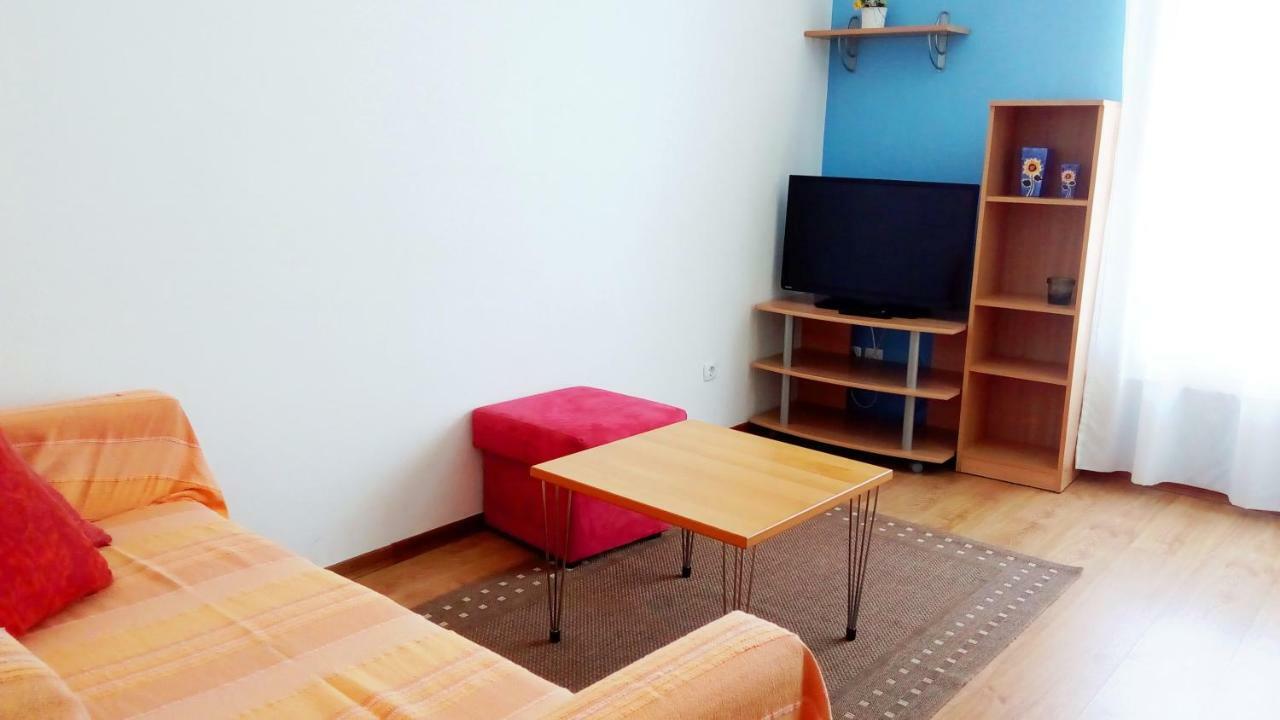 Apartmani Komunela Ουμάγκ Εξωτερικό φωτογραφία