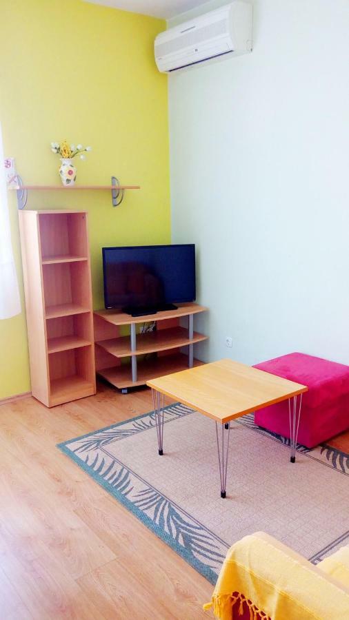 Apartmani Komunela Ουμάγκ Εξωτερικό φωτογραφία