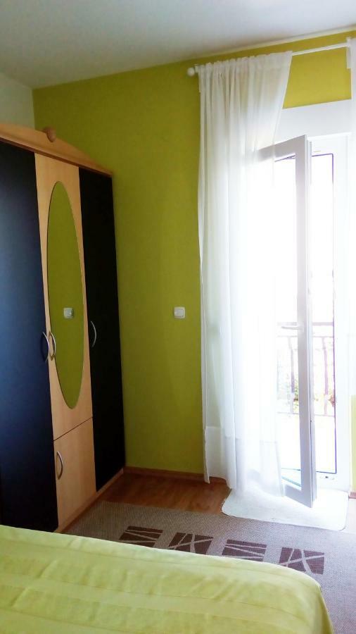 Apartmani Komunela Ουμάγκ Εξωτερικό φωτογραφία