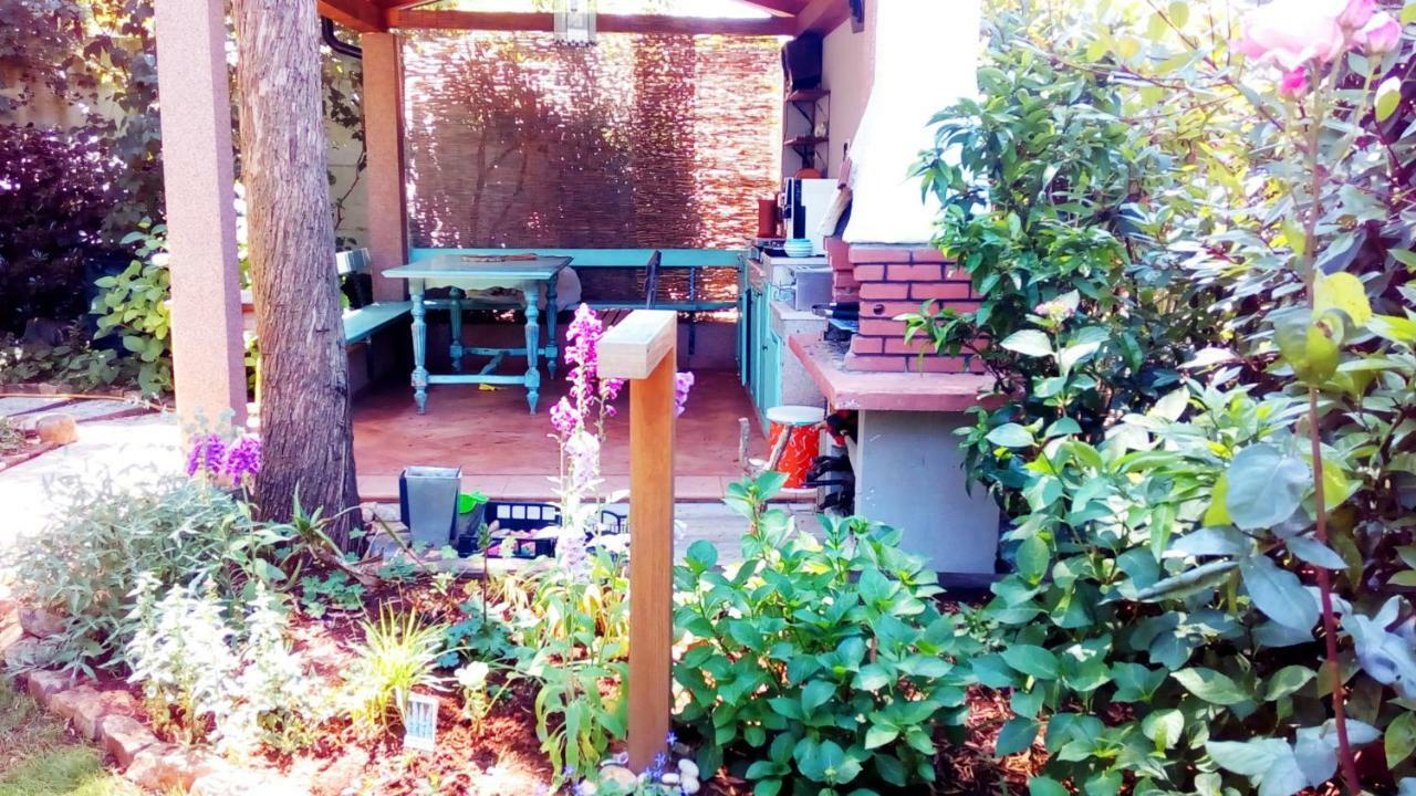 Apartmani Komunela Ουμάγκ Εξωτερικό φωτογραφία