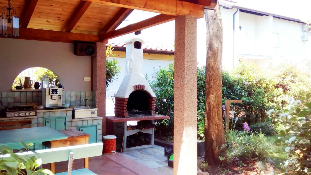 Apartmani Komunela Ουμάγκ Εξωτερικό φωτογραφία