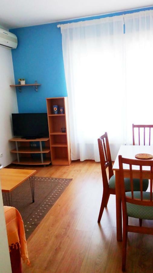 Apartmani Komunela Ουμάγκ Εξωτερικό φωτογραφία
