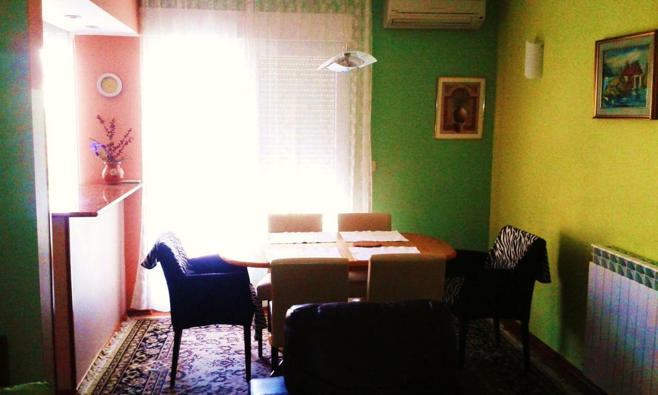Apartmani Komunela Ουμάγκ Εξωτερικό φωτογραφία